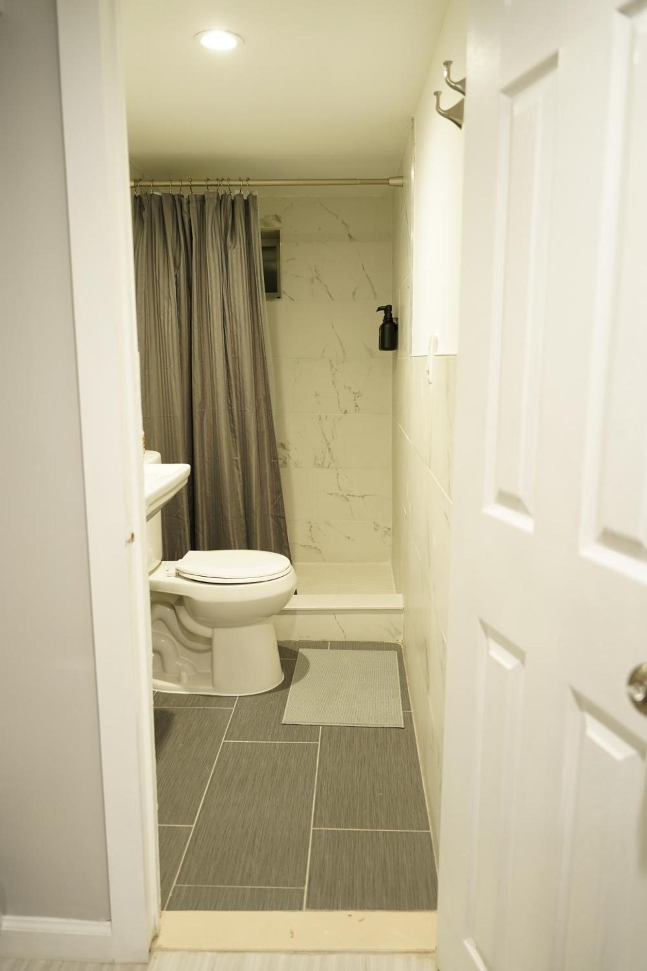 Cozy 2 Bedroom In A Lovely Forest Hills Neighborhood New York Extérieur photo